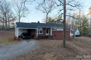 327 Breslin St, Wadesboro, NC 28170 - Photo 35