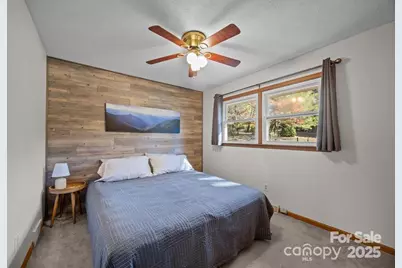 20 Country Road, Hendersonville, NC 28791 - Photo 11