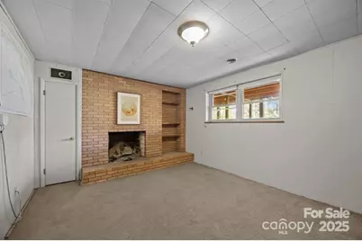 20 Country Road, Hendersonville, NC 28791 - Photo 17