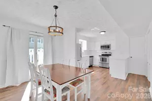 8510 Castle Pine Ct, Charlotte, NC 28226 - Photo 9