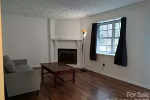 8510 Castle Pine Ct, Charlotte, NC 28226 - Photo 3