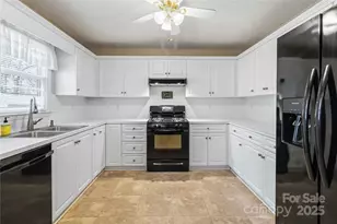 515 Harmony Glen Cir, Rock Hill, SC 29730 - Photo 11