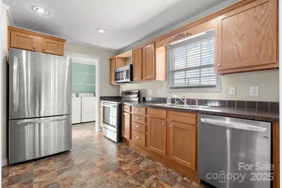 3200 Craig Avenue, Valdese, NC 28690 - Photo 7