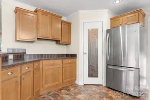 3200 Craig Ave, Valdese, NC 28690 - Photo 9