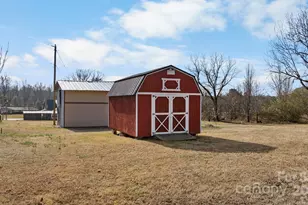 3200 Craig Ave, Valdese, NC 28690 - Photo 29