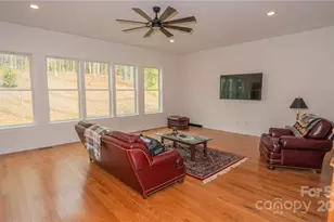 6178 Chimney Bluff Rd, Lancaster, SC 29720 - Photo 13