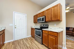 11015 Olde English Dr, Charlotte, NC 28216 - Photo 19