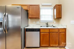 11015 Olde English Dr, Charlotte, NC 28216 - Photo 17