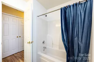 11015 Olde English Dr, Charlotte, NC 28216 - Photo 31