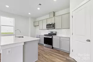 806 Olde England Dr, Lincolnton, NC 28092 - Photo 3