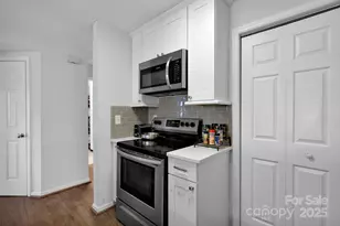 9041 J M Keynes Dr, Charlotte, NC 28262 - Photo 23