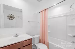 2715 Sydney Overlook Ln, Charlotte, NC 28269 - Photo 17