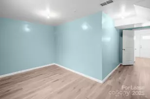 2715 Sydney Overlook Ln, Charlotte, NC 28269 - Photo 3