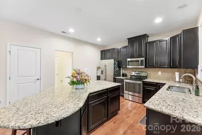 848 Wingthorn Rose Drive, Gastonia, NC 28056 - Photo 9