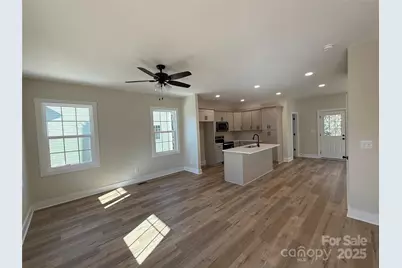 205 Putnam Street, Shelby, NC 28152 - Photo 3