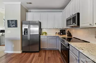 836 Gentlewinds Ct, Fort Mill, SC 29708 - Photo 9