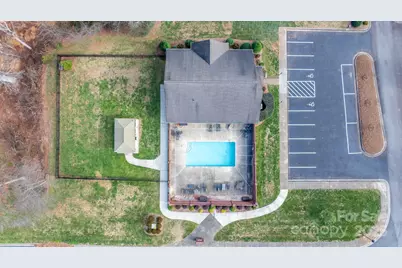 906 3rd Street Drive NE, Conover, NC 28613 - Photo 3