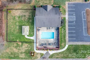 906 3rd St Dr NE, Conover, NC 28613 - Photo 3