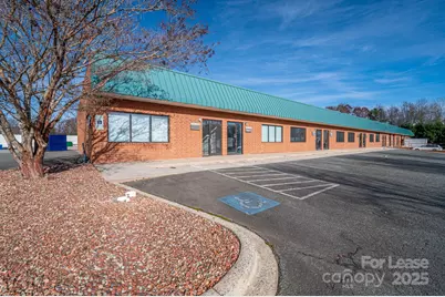 6128 Brookshire Boulevard #A, Charlotte, NC 28216 - Photo 5