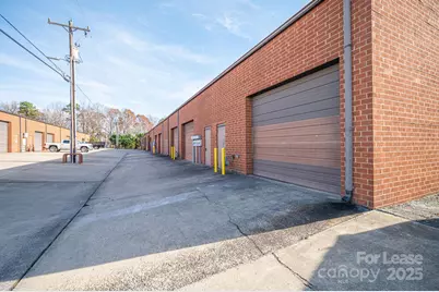 6128 Brookshire Boulevard #A, Charlotte, NC 28216 - Photo 9