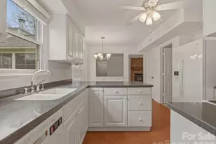 10625 Fairway Ridge Rd, Charlotte, NC 28277 - Photo 9