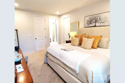 3322 Hutton Gardens Lane, Charlotte, NC 28269 - Photo 13