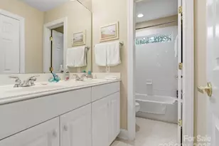 9421 Briarwick Ln, Charlotte, NC 28277 - Photo 29