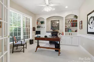 9421 Briarwick Ln, Charlotte, NC 28277 - Photo 13