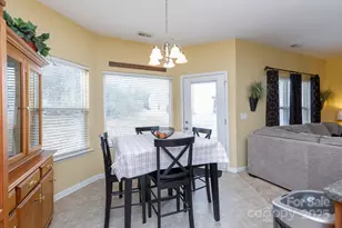 722 Chelton Ln, Fort Mill, SC 29715 - Photo 9