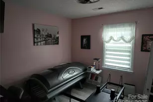 5202 Robin Ln, Randleman, NC 27317 - Photo 7