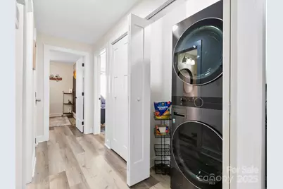 240 Norleon Avenue, Hendersonville, NC 28791 - Photo 9