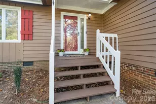 9525 Goldsmith Ln, Mint Hill, NC 28227 - Photo 3