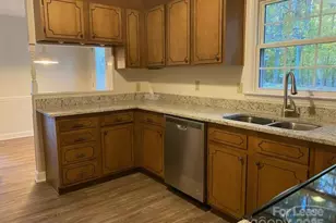 7327 Ricewell Rd, Charlotte, NC 28226 - Photo 11