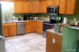 709 Villas Ct, Asheville, NC 28806 - Photo 5