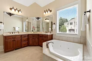 6806 Larrisa Ct, Charlotte, NC 28226 - Photo 25