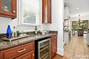 6806 Larrisa Ct, Charlotte, NC 28226 - Photo 9