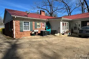 735 W Sumter St, Shelby, NC 28150 - Photo 3