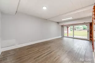 1311 Burtonwood Cir, Charlotte, NC 28212 - Photo 35