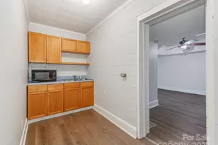 1311 Burtonwood Cir, Charlotte, NC 28212 - Photo 39