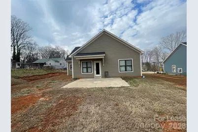 423 Dallas Stanley Highway, Dallas, NC 28034 - Photo 17