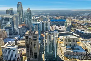 333 W Trade St, Charlotte, NC 28202 - Photo 3