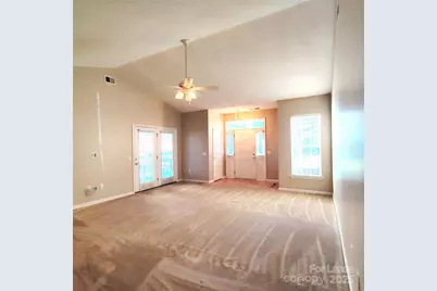 4482 Antelope Lane, Charlotte, NC 28269 - Photo 5