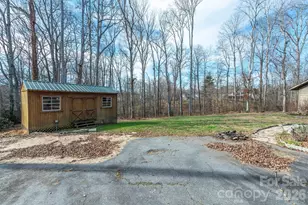 287 Liberty Rd, Candler, NC 28715 - Photo 35