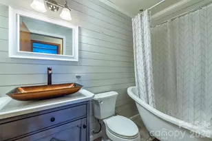 287 Liberty Rd, Candler, NC 28715 - Photo 19