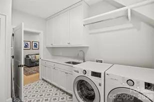 222 Anthony Cir, Charlotte, NC 28211 - Photo 37