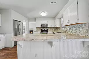 1635 Bear Mountain Rd, Charlotte, NC 28214 - Photo 15