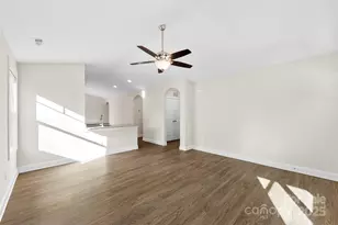 112 Springfield Rd, Statesville, NC 28625 - Photo 7