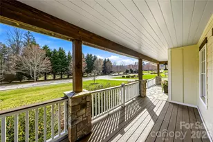 74 Shipman Pkwy, Flat Rock, NC 28731 - Photo 9