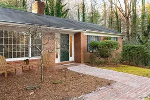 100 Wolf Shoals Dr, Hendersonville, NC 28739 - Photo 3