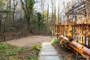 100 Wolf Shoals Dr, Hendersonville, NC 28739 - Photo 39